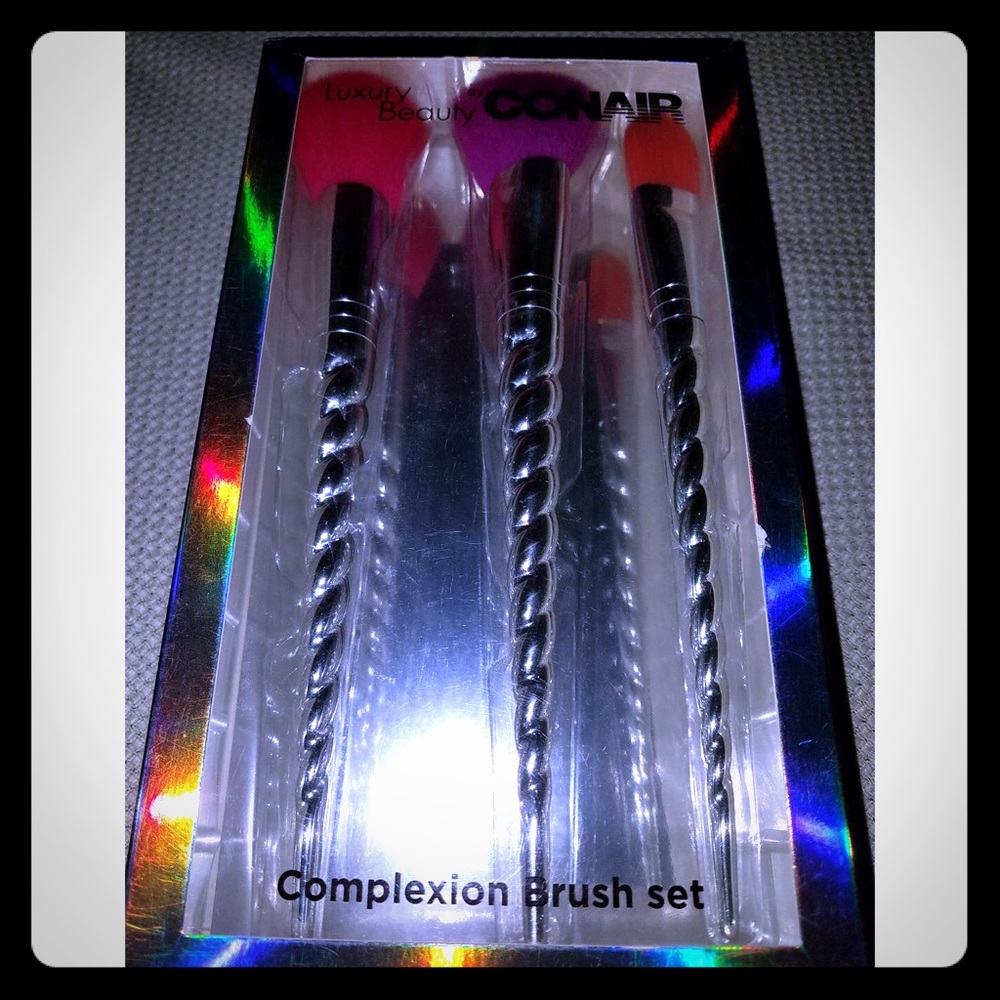 Conair makeup brushes